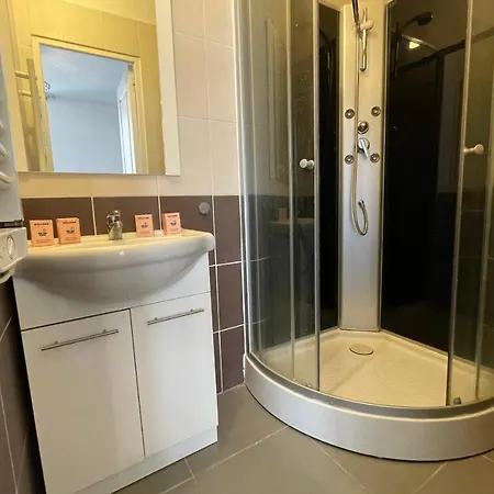 Charming 35m Near The Center Narbonne